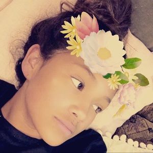 Meet your Posher, Olivia